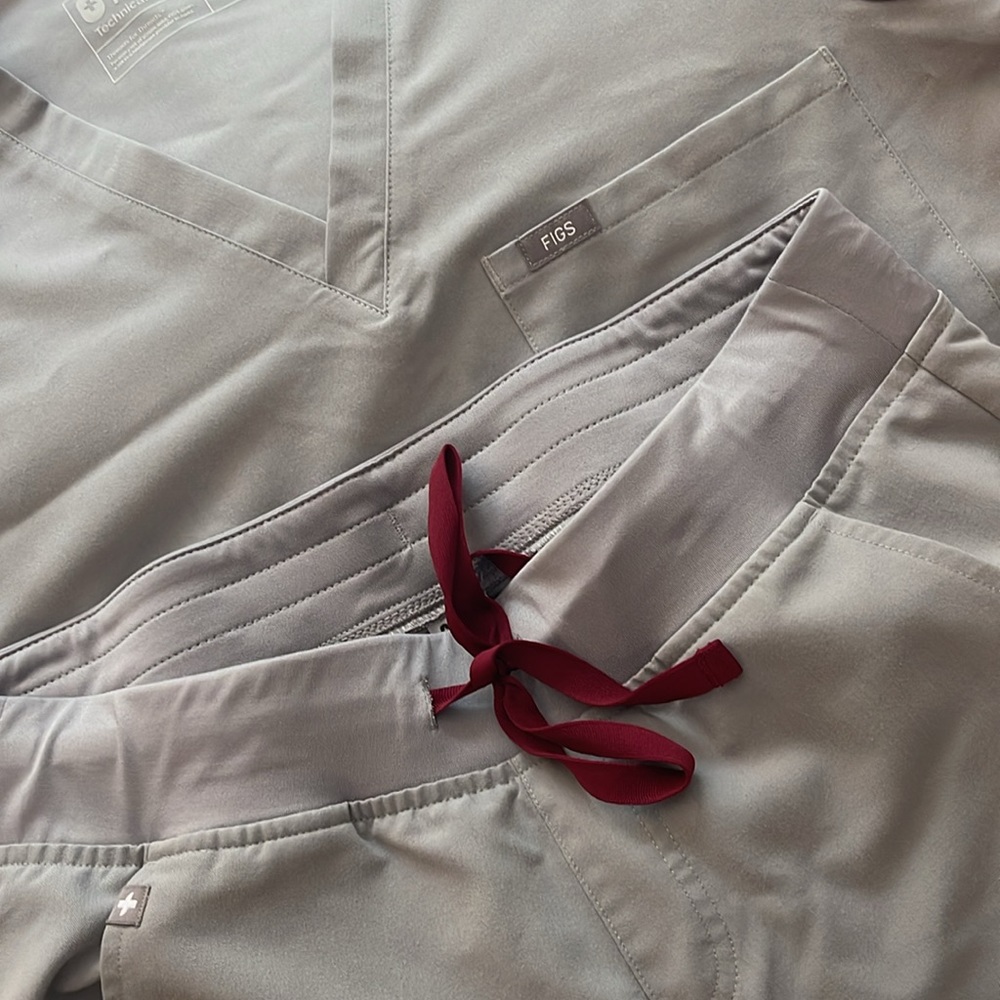Figs scrubs grey